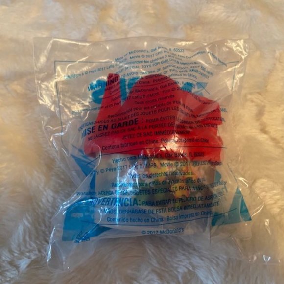 2/$30 Smurfs The Lost Village Red House with Smurf Friends Happy Meal 2017 NIP - Picture 3 of 5